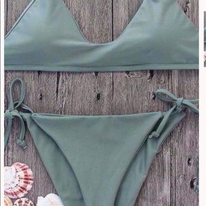 NWOT Olive green bikini bottoms